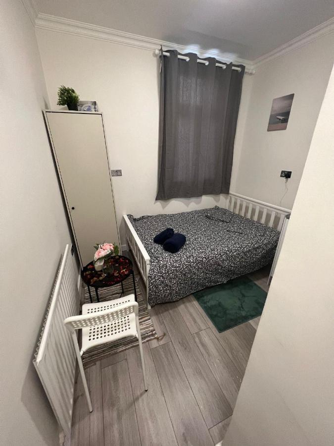 Lovely Apartment Close To Acton Central Station London Luaran gambar
